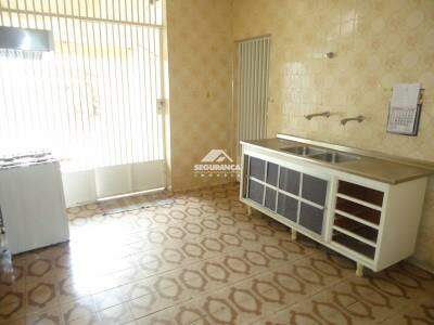 Casa para aluguel no Centro: 