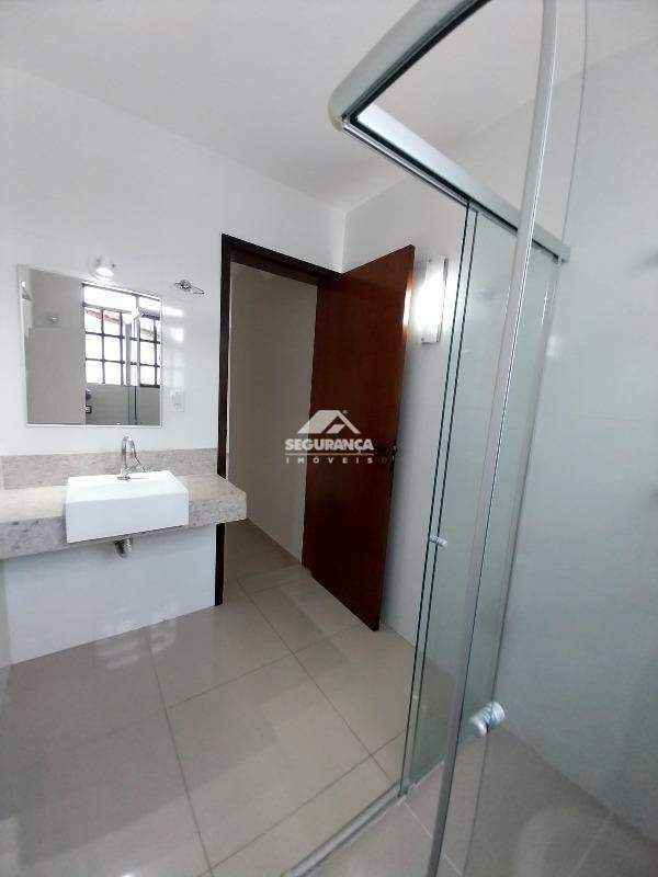 Casa para aluguel no Vila Rica: BANHEIRO SUÍTE