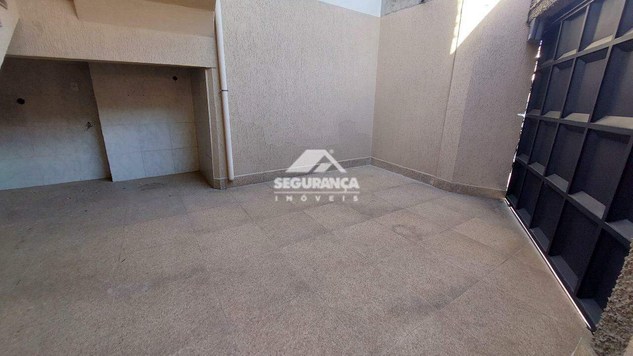 Casa para aluguel no Vila Rica: GARAGEM