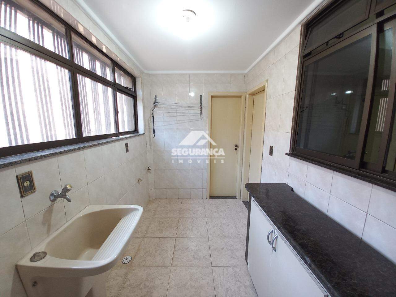 Apartamento para aluguel no Centro: ÁREA DE SERVIÇO