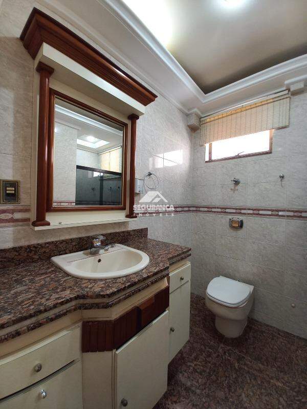 Apartamento para aluguel no Centro: BANHEIRO SOCIAL