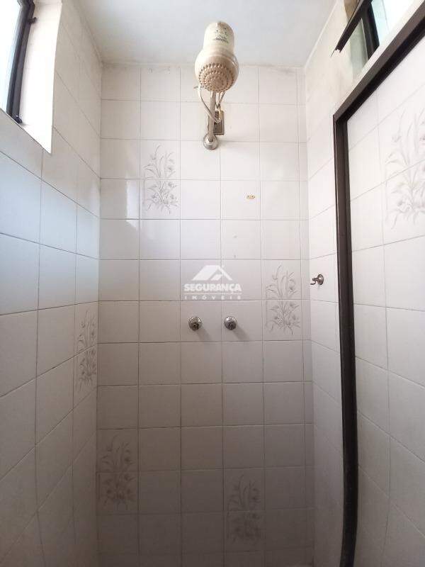 Apartamento para aluguel no Centro: BANHEIRO DCE