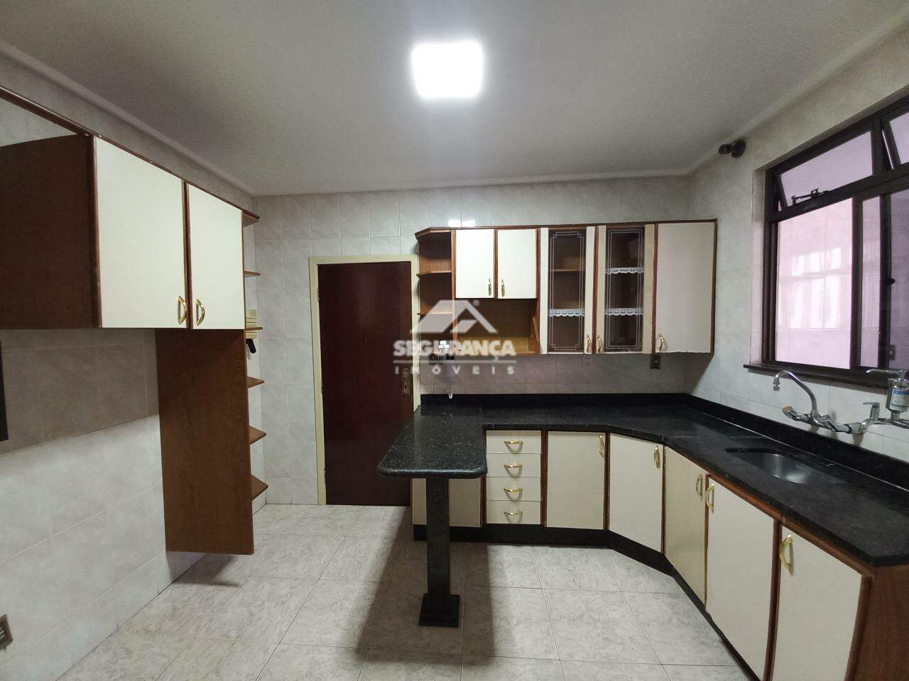 Apartamento para aluguel no Centro: COZINHA