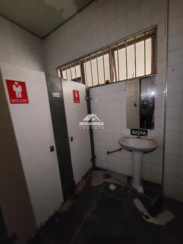Loja para aluguel no VILA BRETAS: BANHEIRO