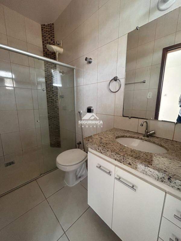 Apartamento para aluguel no Morada do Vale: BANHEIRO DA SUÍTE 