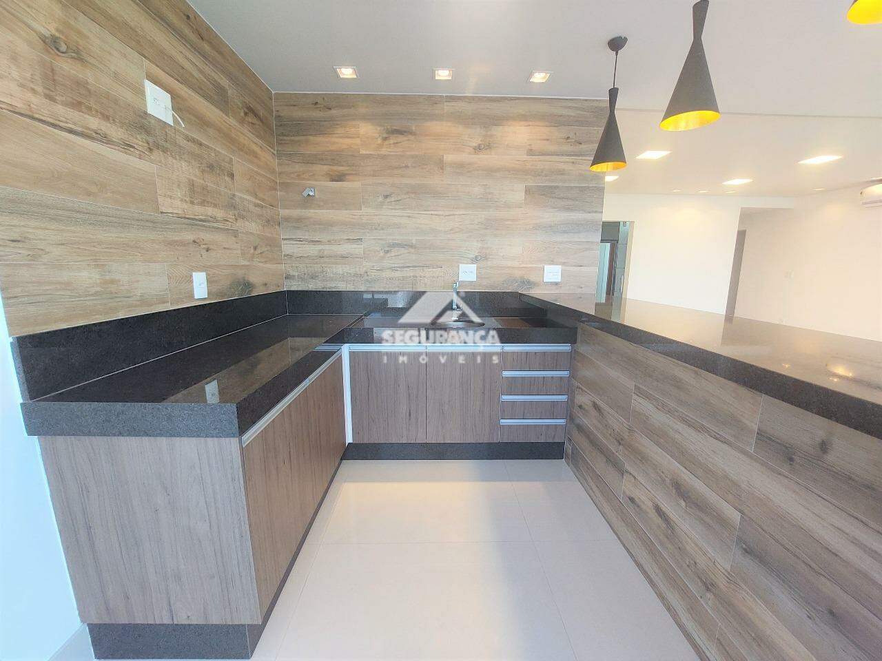 Apartamento para aluguel no Centro: ÁREA DE SERVIÇO 01