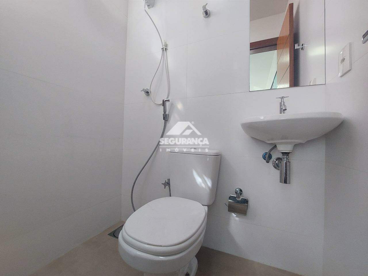 Apartamento para aluguel no Centro: BANHEIRO DE SERVIÇO 