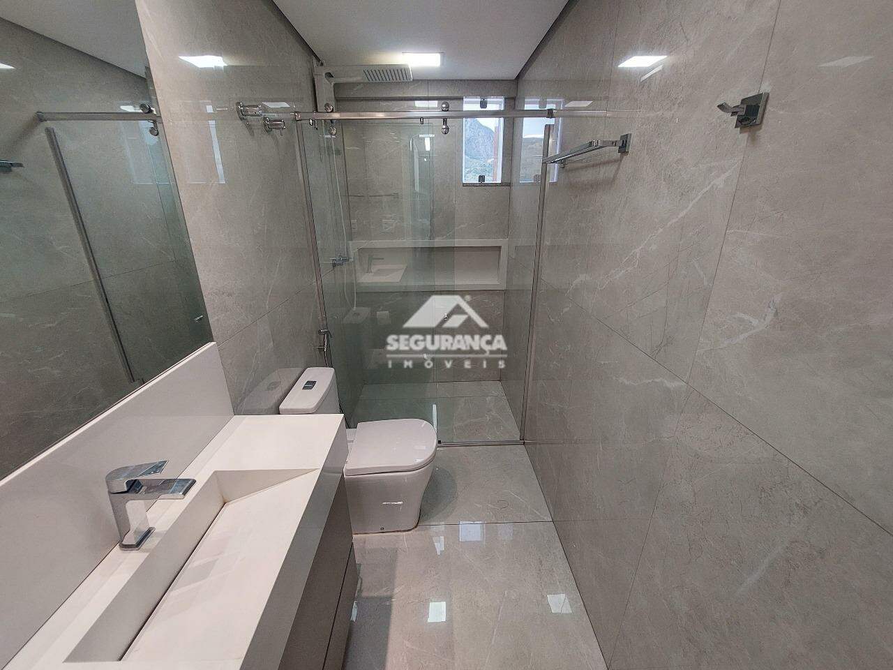 Apartamento para aluguel no Esplanada: BANHEIRO SUITE