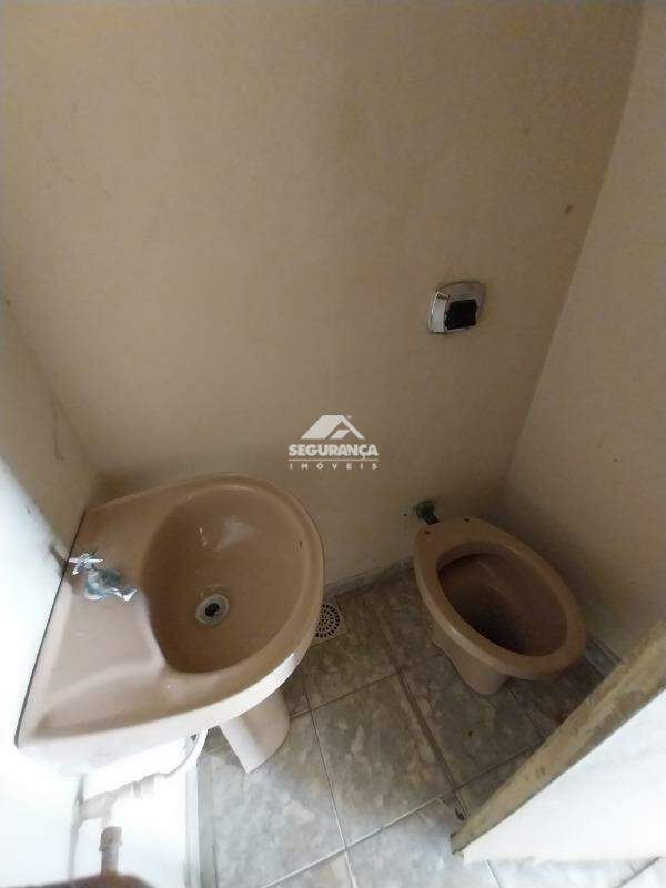 Loja para aluguel no NOVA VILA BRETAS: BANHEIRO