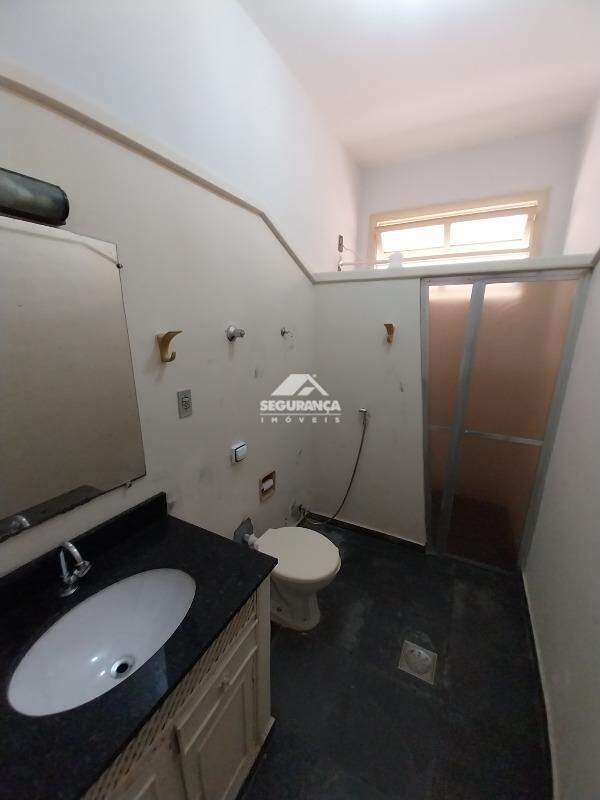 Casa comercial para aluguel no Centro: BANHEIRO SOCIAL (2)