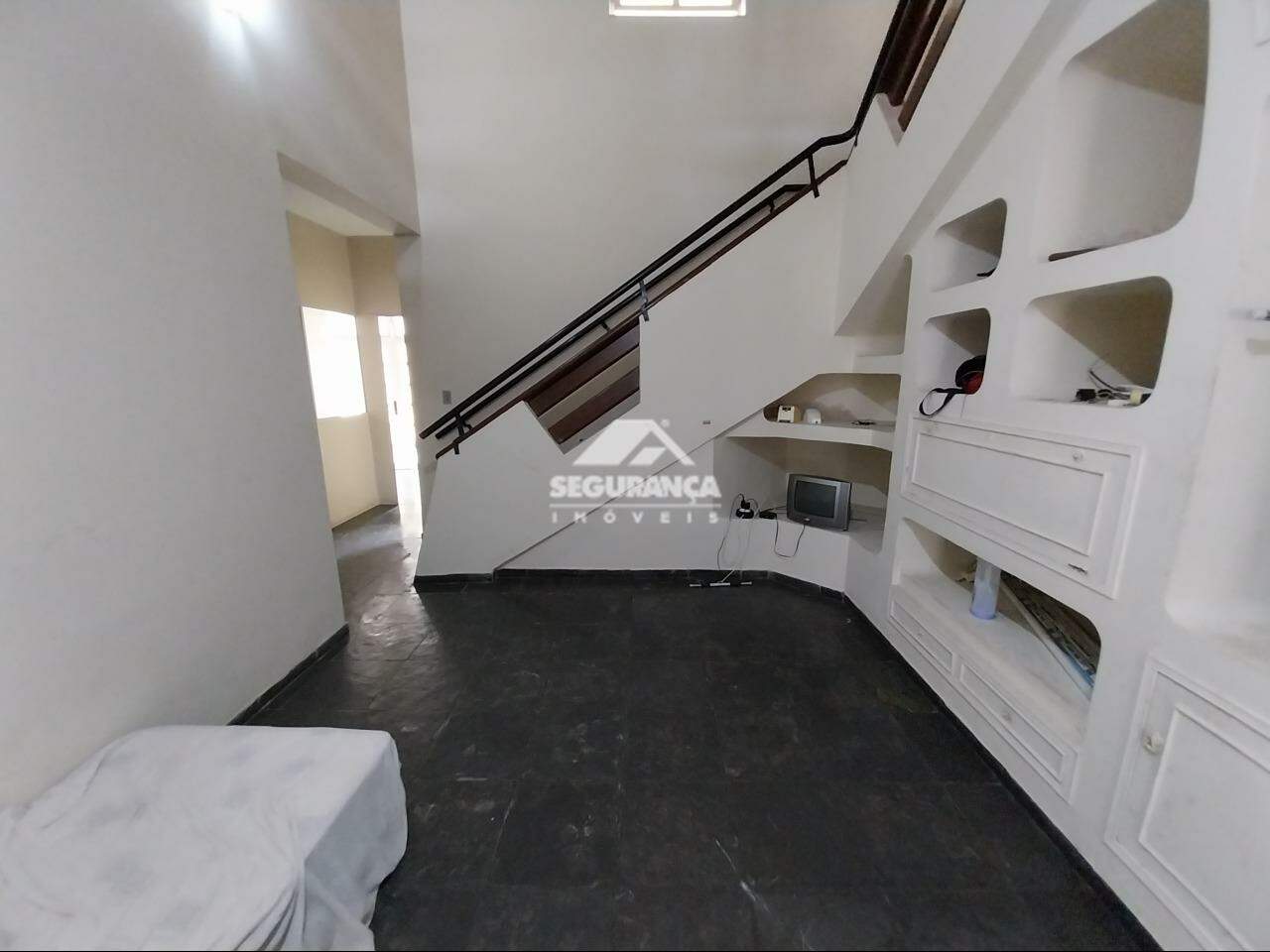 Casa comercial para aluguel no Centro: SALA DE TV