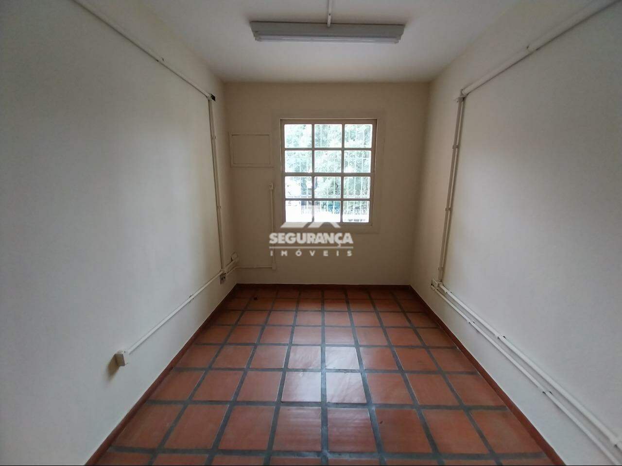 Casa comercial para aluguel no Centro: QUARTO (4)