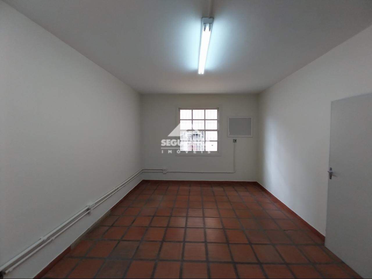 Casa comercial para aluguel no Centro: SUÍTE (2)