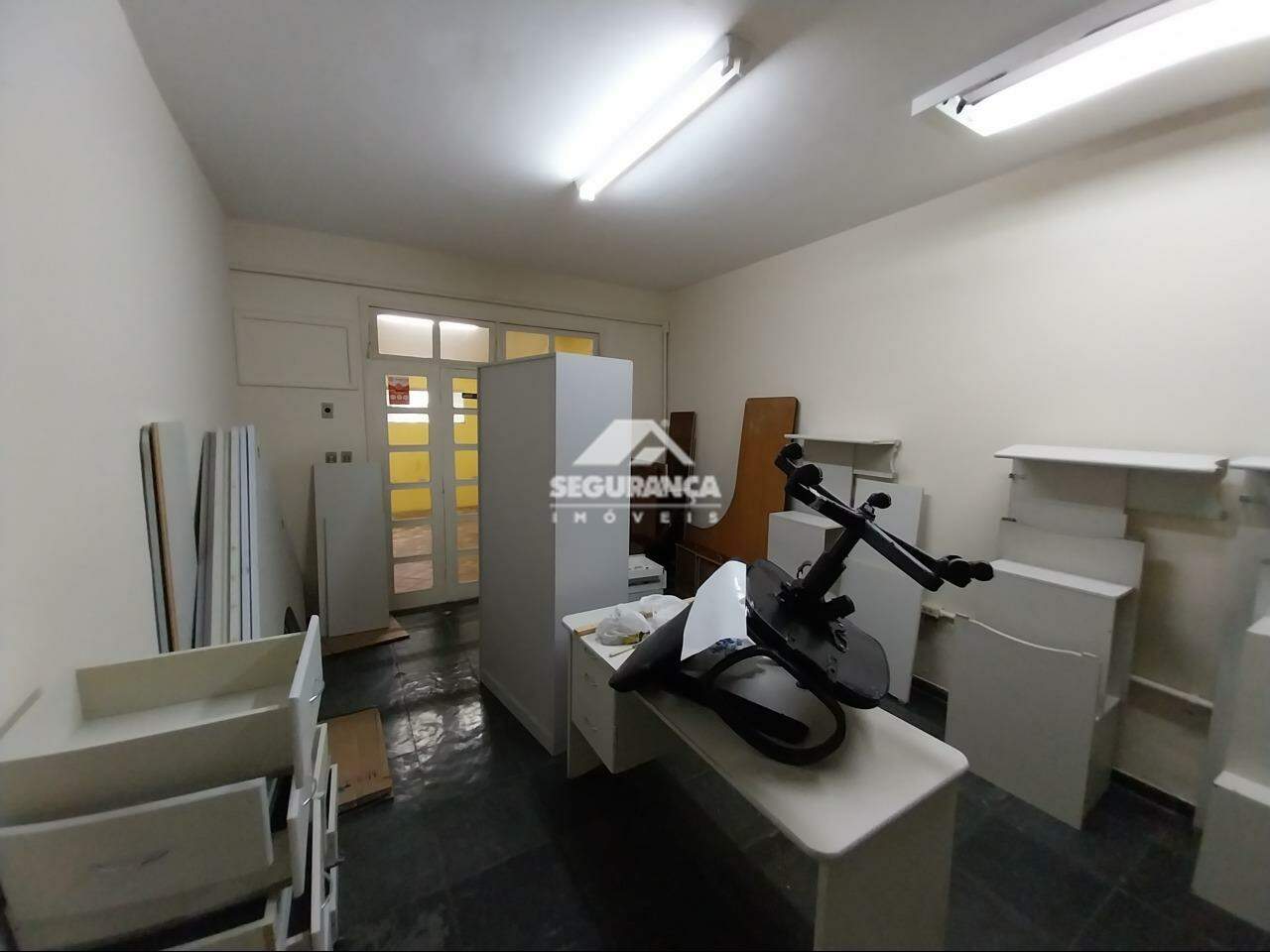 Casa comercial para aluguel no Centro: ESCRITORIO (1)