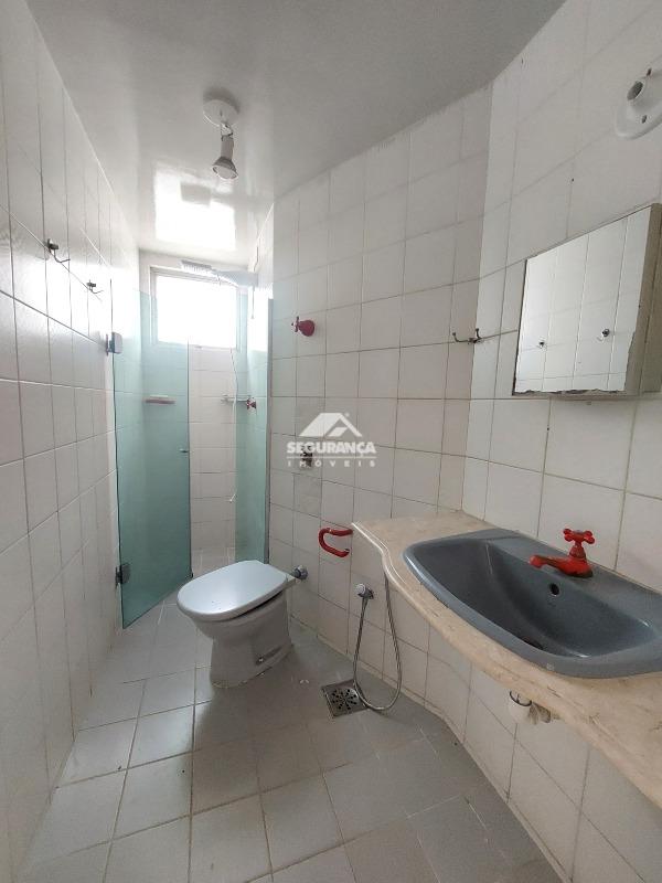 Apartamento para aluguel no Ilha dos Araújos: BANHEIRO SOCIAL (1)