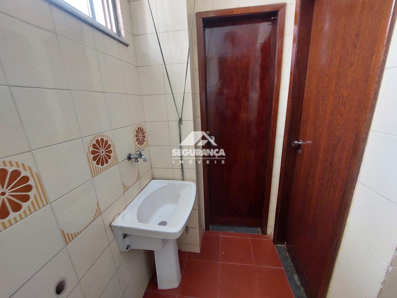 Apartamento para aluguel no Centro: ÁREA DE SERVIÇO 