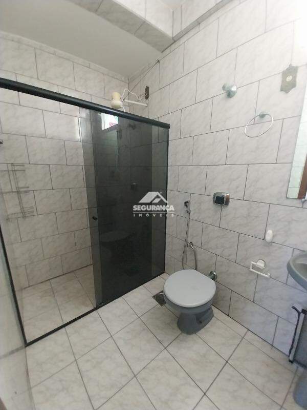 Apartamento para aluguel no Ilha dos Araújos: BANHEIRO SUÍTE