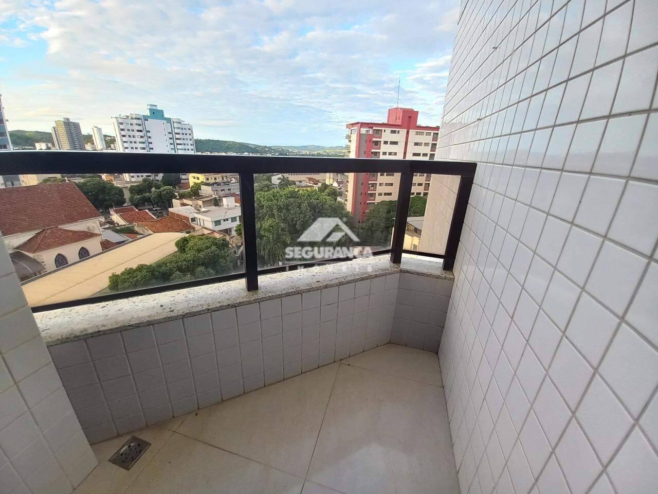 Apartamento para aluguel no Centro: SACADA SUITE