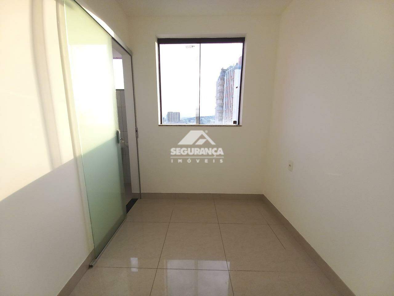 Apartamento para aluguel no Centro: QUARTO SERVIÇO