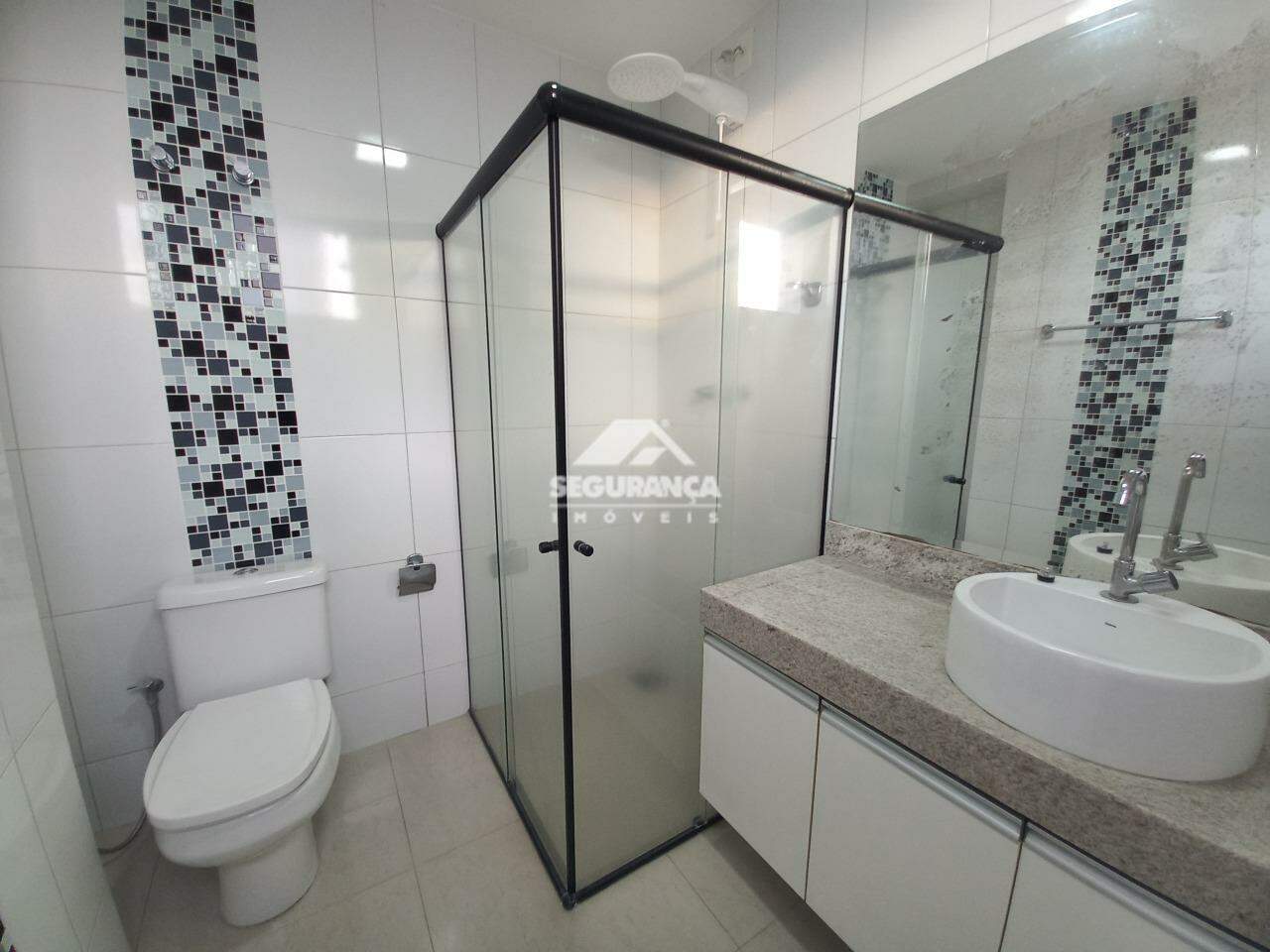 Apartamento para aluguel no Centro: BANHEIRO SUITE