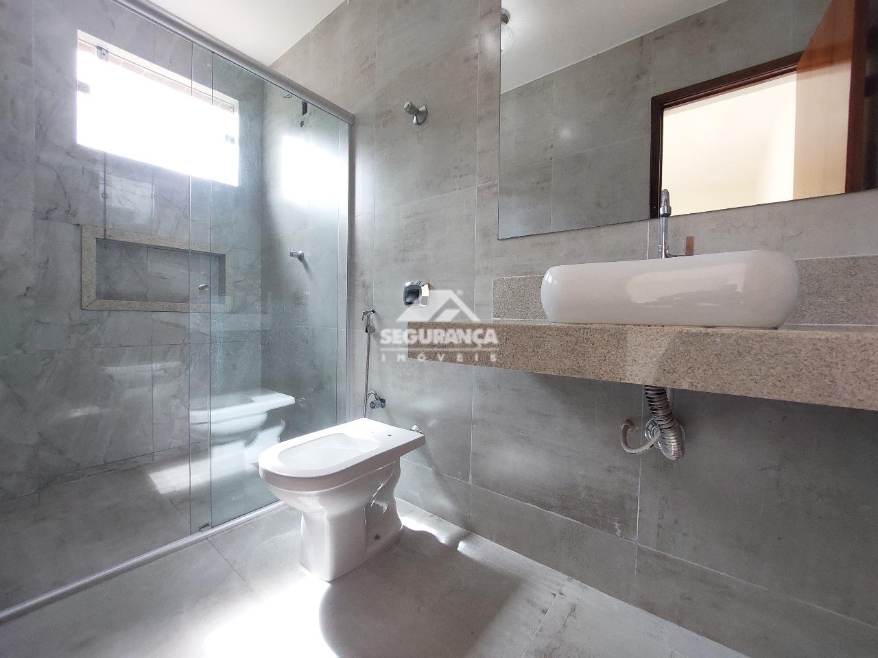 Apartamento para aluguel no GRA DUQUESA: BANHEIRO DA SUÍTE