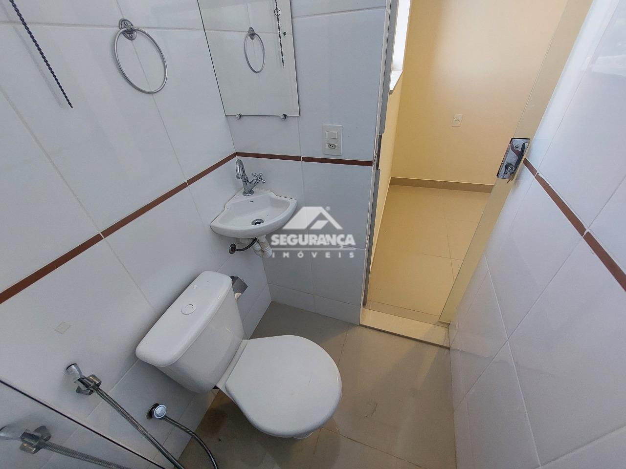 Apartamento para aluguel no Centro: BANHEIRO DE SERVIÇO