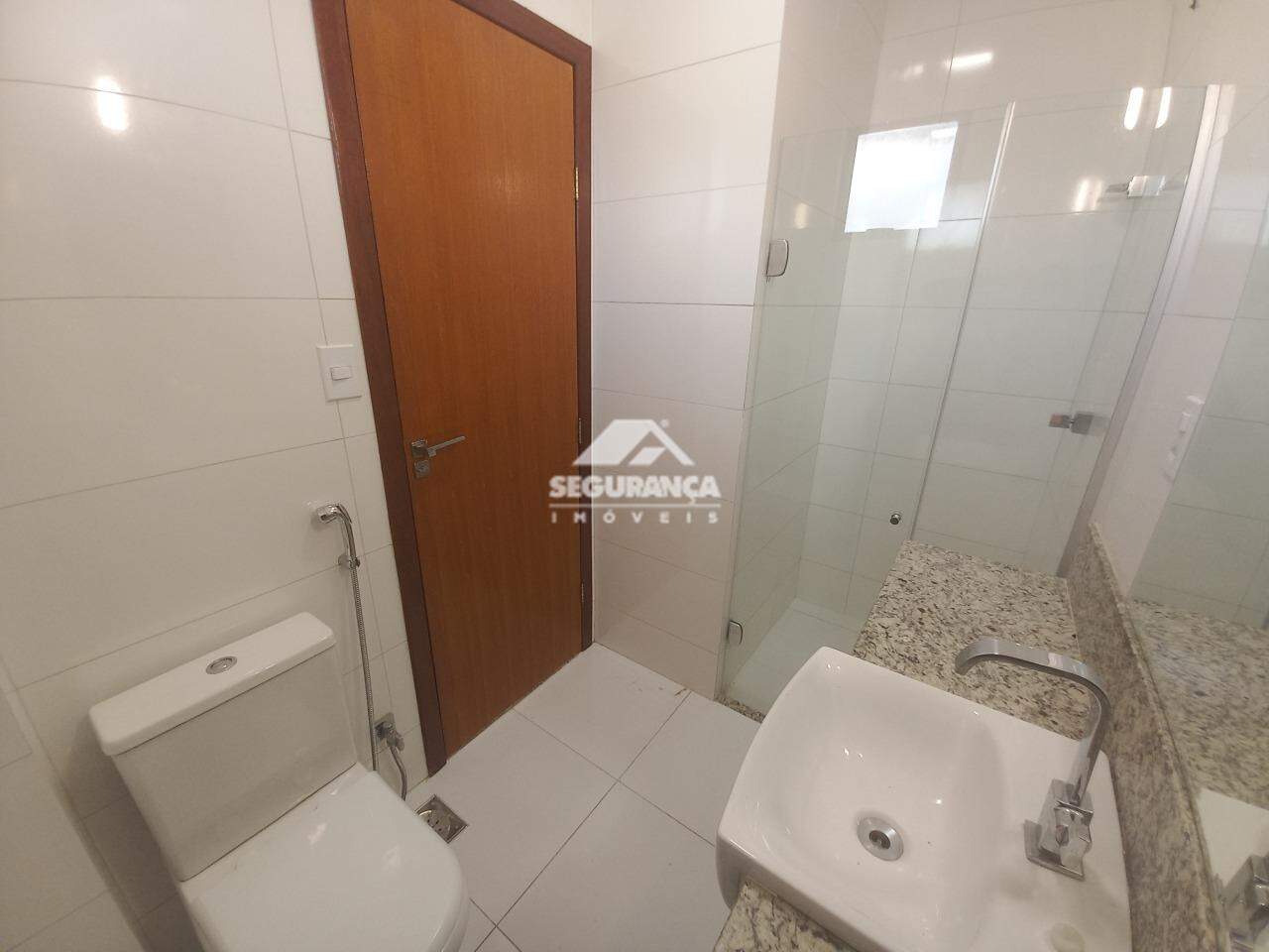 Apartamento para aluguel no Centro: BANHEIRO SUITE