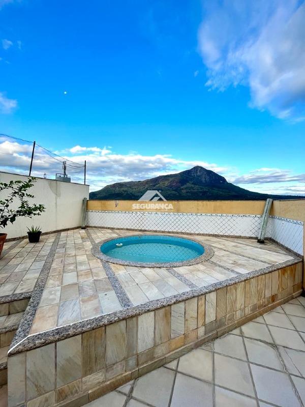 Apartamento à venda no Centro: PISCINA