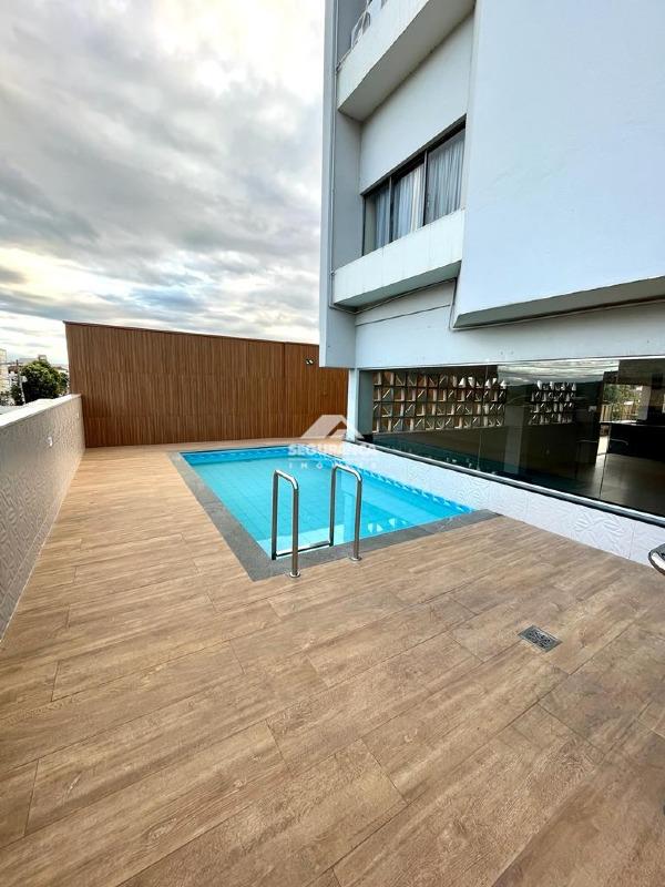 Apartamento à venda no Centro: PISCINA PRÉDIO
