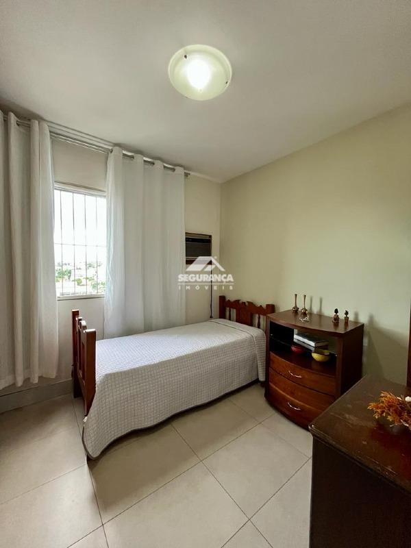 Apartamento à venda no Centro: QUARTO 1