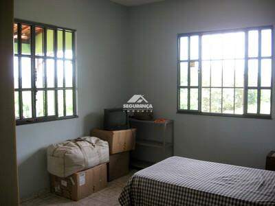 Casa à venda no Vilagge da Serra: