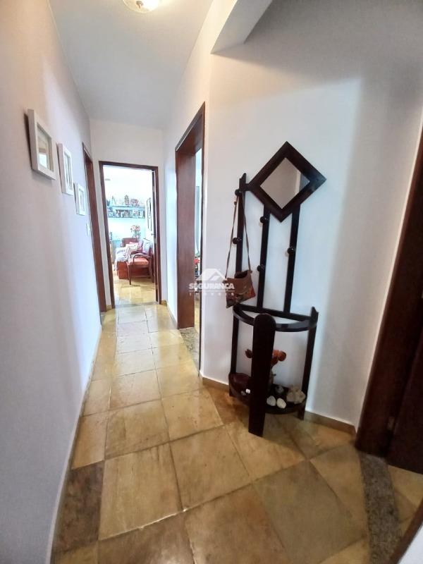 Apartamento à venda no Ilha dos Araújos: CORREDOR QUARTOS