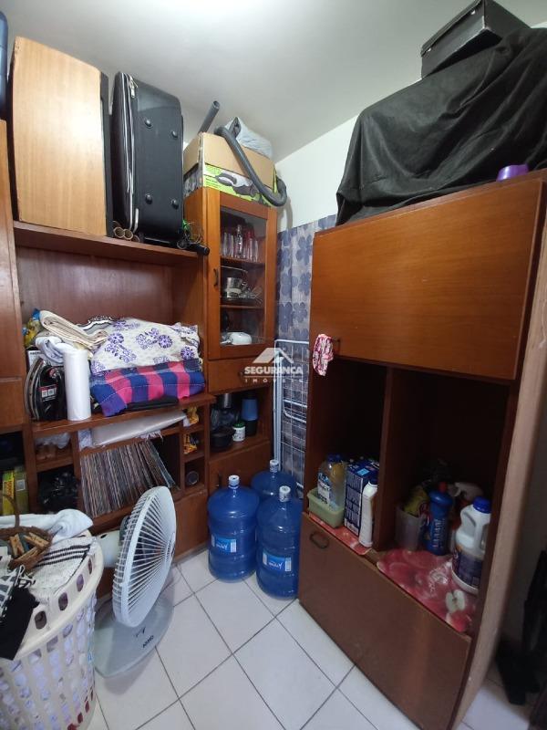 Apartamento à venda no Ilha dos Araújos: QUARTO SERVIÇO