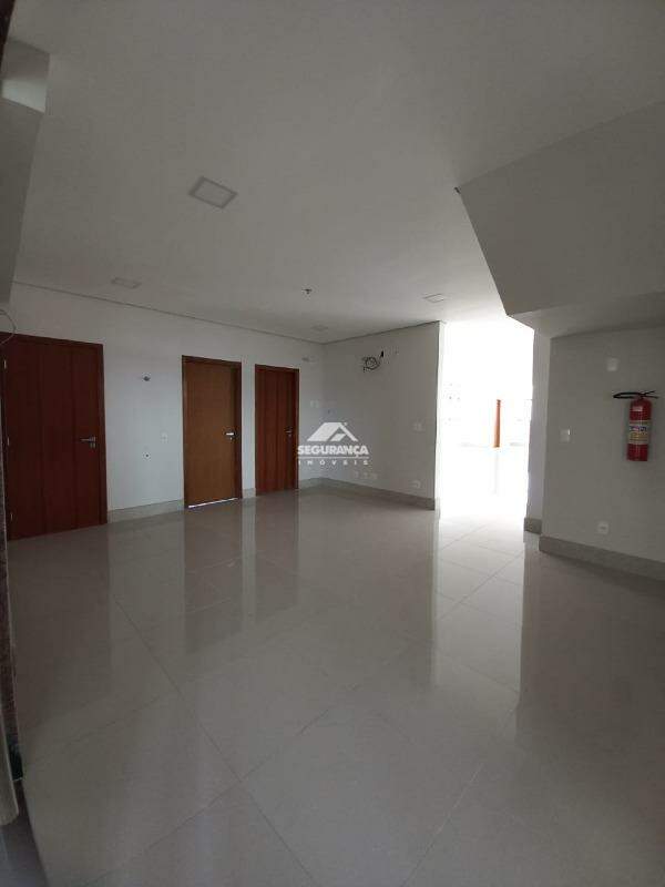 Sala à venda no Centro: