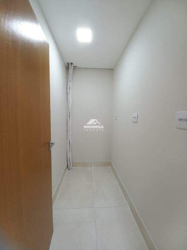 Sala à venda no Centro: