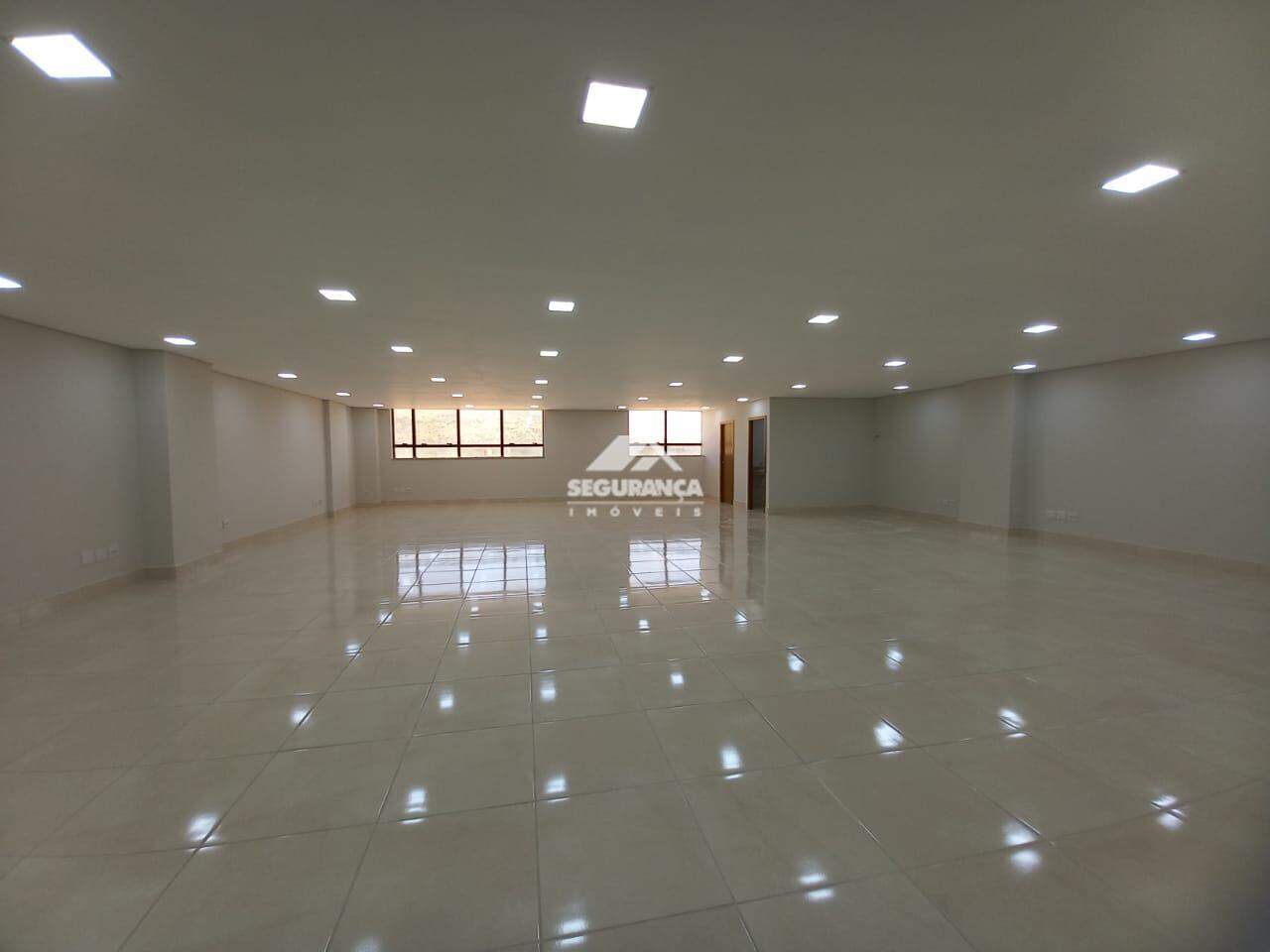 Sala à venda no Centro: SEGUNDO PISO