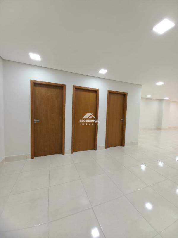 Sala à venda no Centro: SEGUNDO PISO