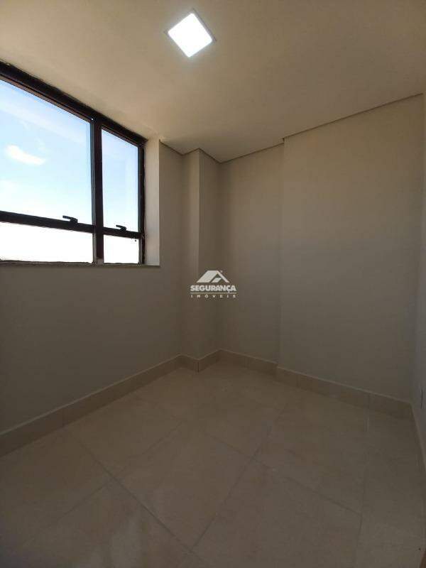 Sala à venda no Centro: