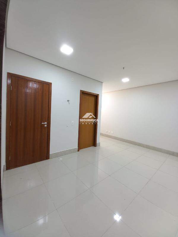 Sala à venda no Centro: PRIMEIRO PISO