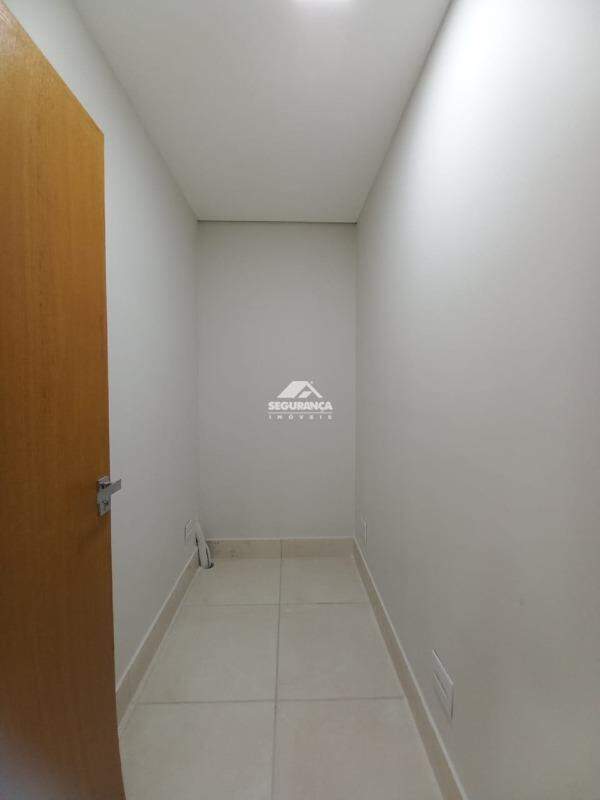 Sala à venda no Centro: SEGUNDO PISO