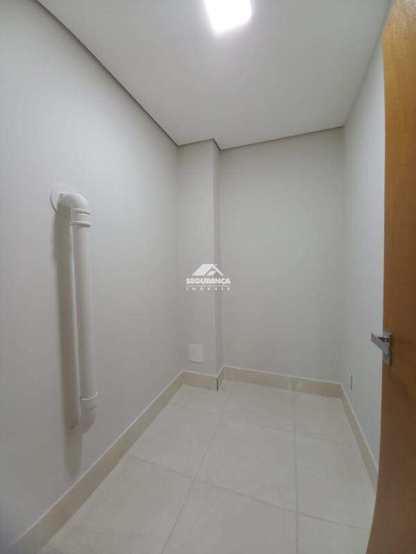 Sala à venda no Centro: SEGUNDO PISO