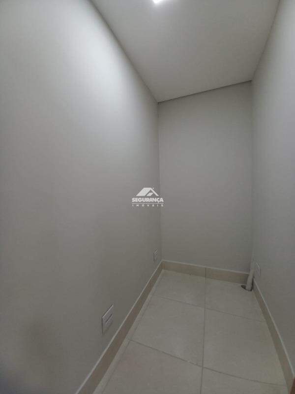 Sala à venda no Centro: SEGUNDO PISO