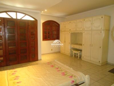 Casa à venda no GRA DUQUESA: 