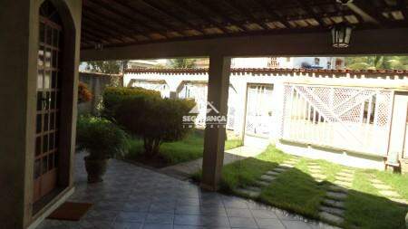 Casa à venda no PARQUE DAS AROEIRAS: 