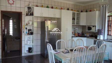 Casa à venda no PARQUE DAS AROEIRAS: 