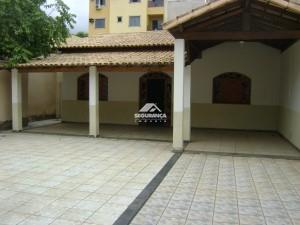 Casa à venda no Lourdes: 