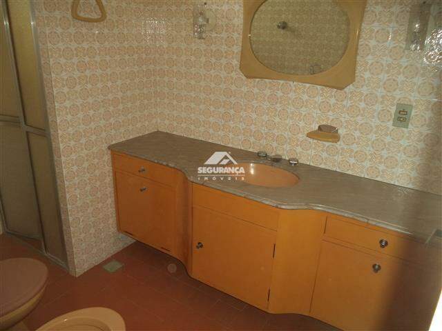 Casa à venda no Centro: 