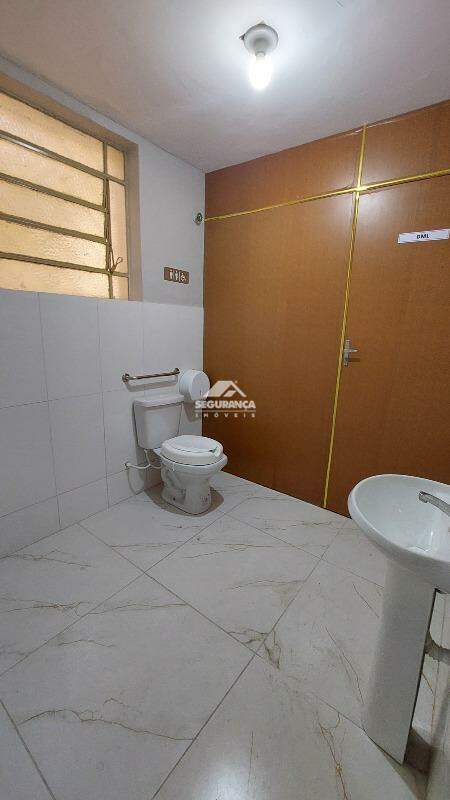 Apartamento para aluguel no Centro: BANHEIRO SOCIAL
