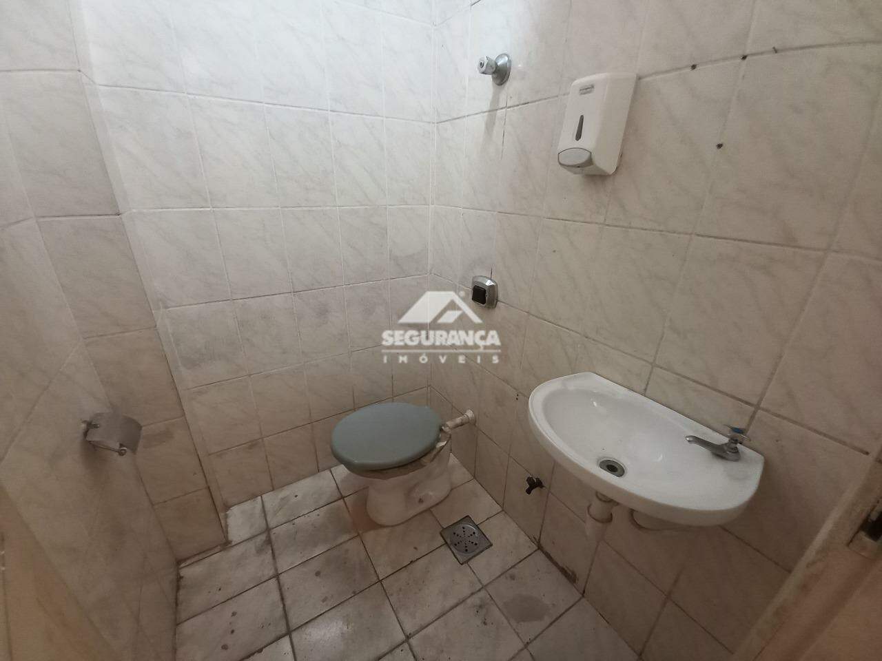 Loja para aluguel no São Pedro: BANHEIRO