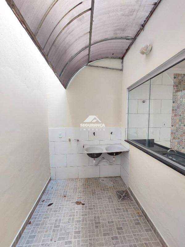 Casa para aluguel no CASTANHEIRAS II: ÁREA DE SERVIÇO